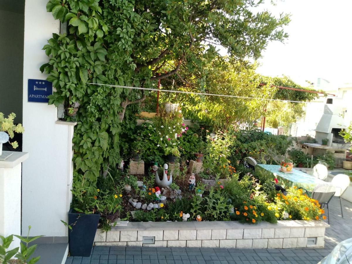 Apartments Centar - Mirjana マカルスカ エクステリア 写真