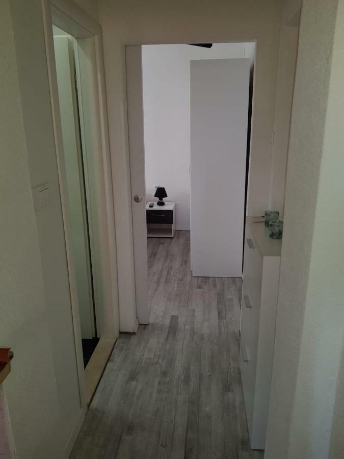 Apartments Centar - Mirjana マカルスカ エクステリア 写真