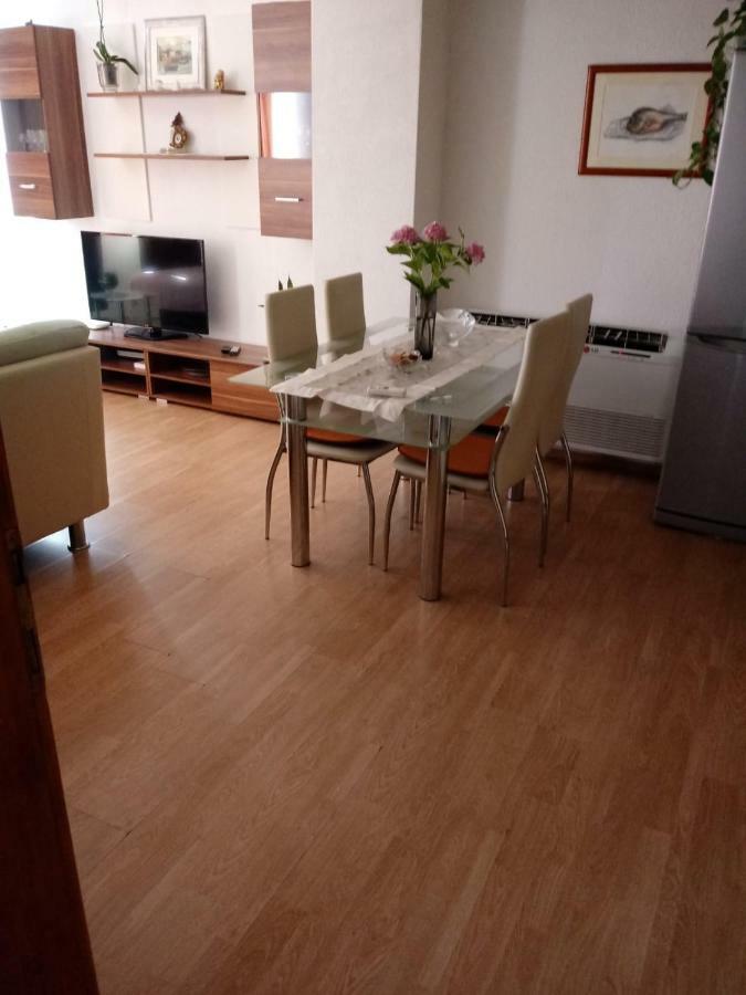 Apartments Centar - Mirjana マカルスカ エクステリア 写真