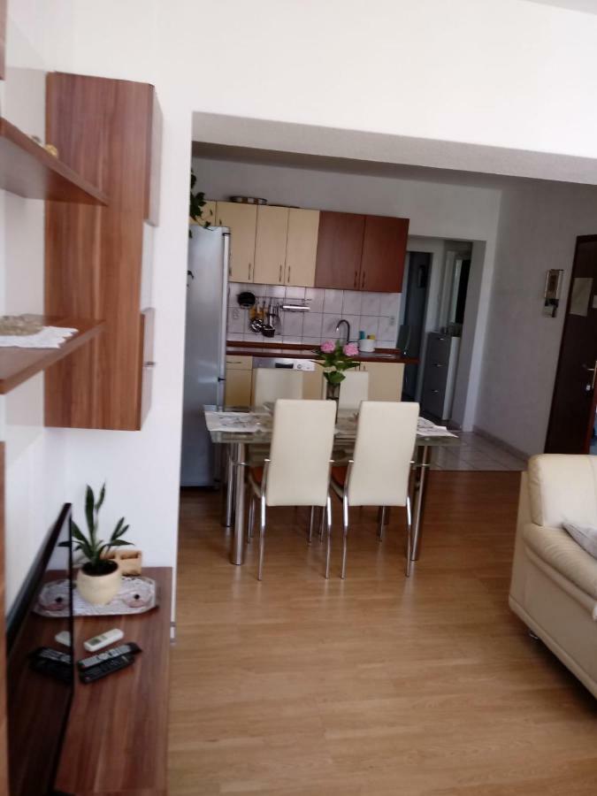 Apartments Centar - Mirjana マカルスカ エクステリア 写真