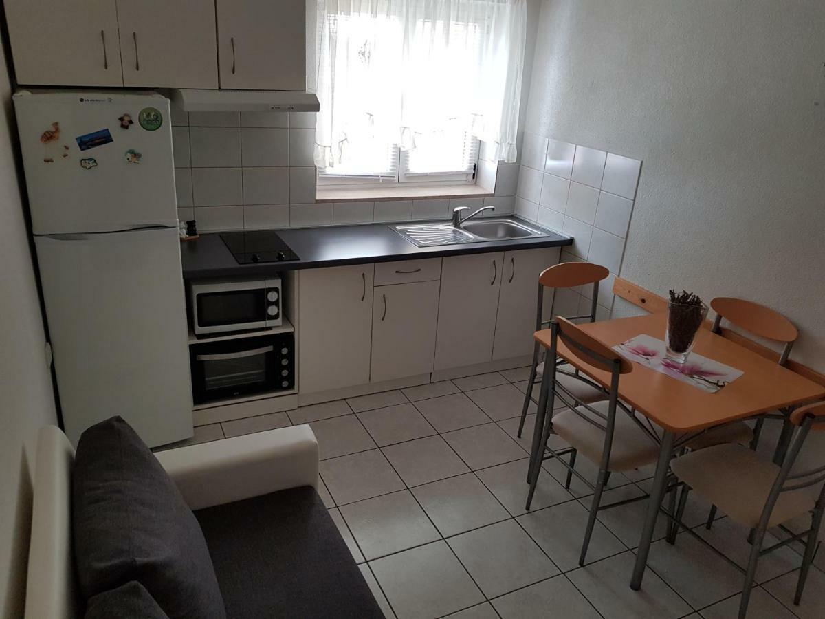 Apartments Centar - Mirjana マカルスカ エクステリア 写真